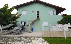 Casa aconchegante na praia da Daniela